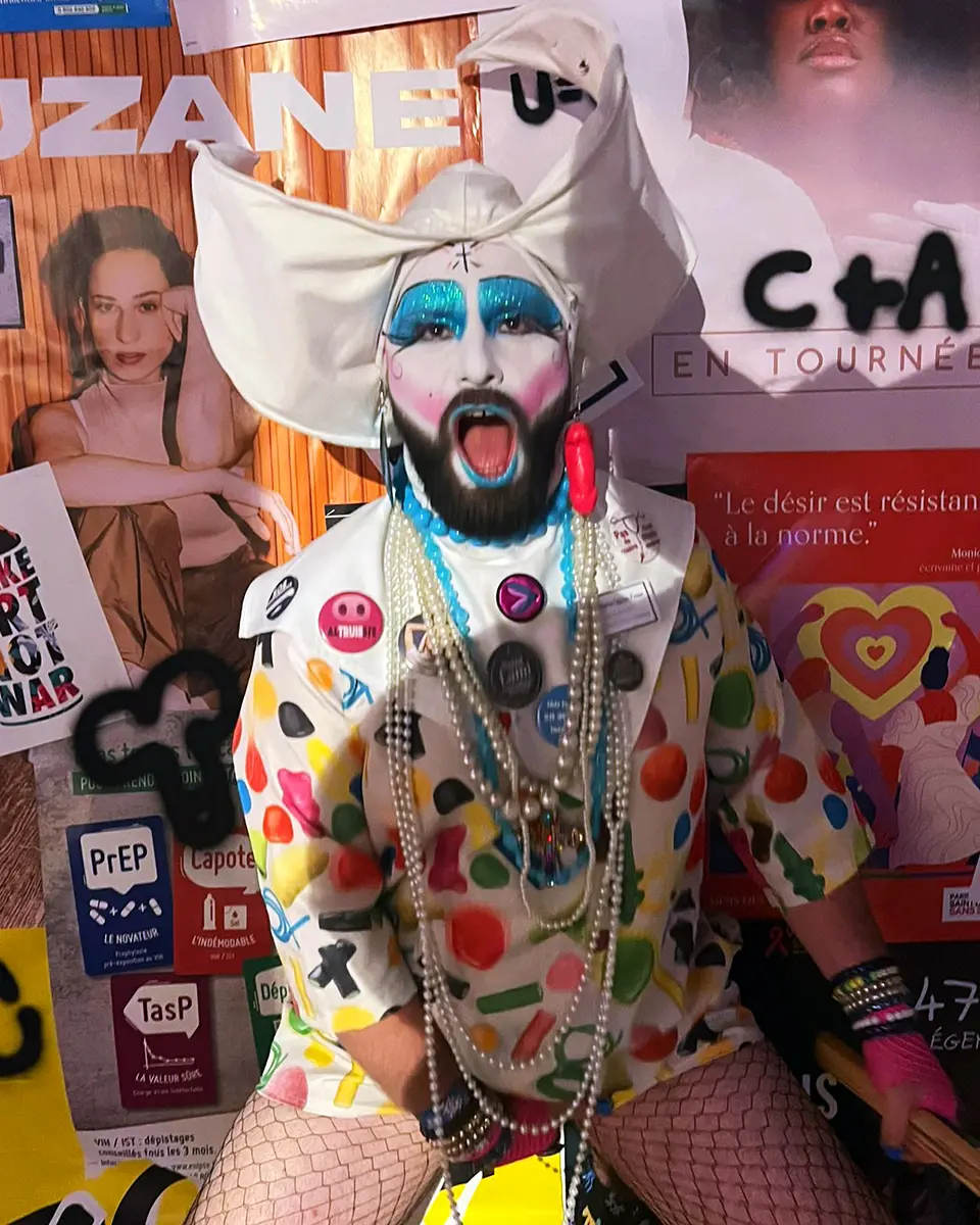 Sœur Marie Qu'on Fesse en pleine extase aux Solidays