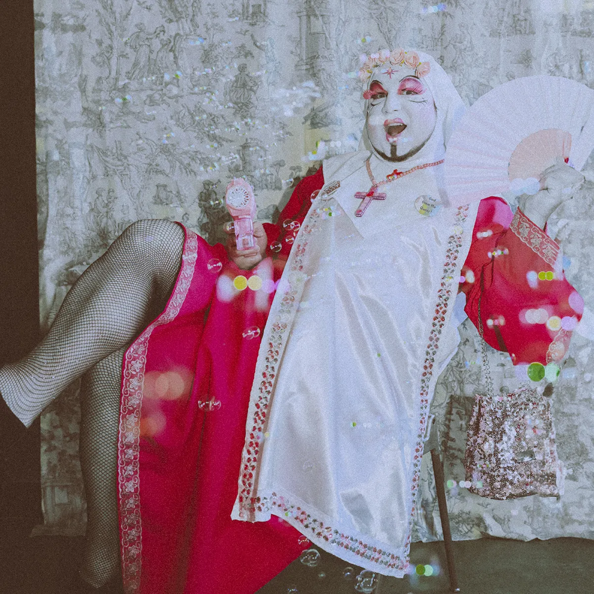 Sœur Maria-Jean-Foutre dispensant un cours d'éducation sexuelle