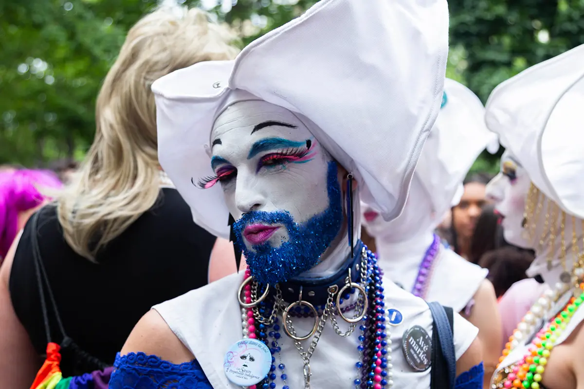 Sœur Sophia à la Marche des Fiertés